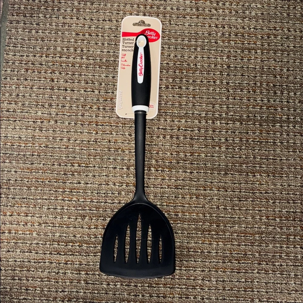 Betty Crocker Black & white slotted Kitchen Turner spatula cooking baking